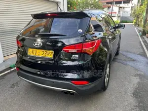 Hyundai Santa Fe highest grade 2014