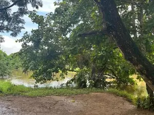 15 Perch River Front Land in Raddolugama