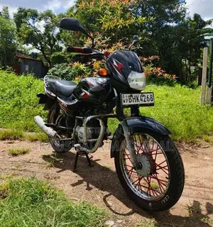 Bajaj CT100 2018