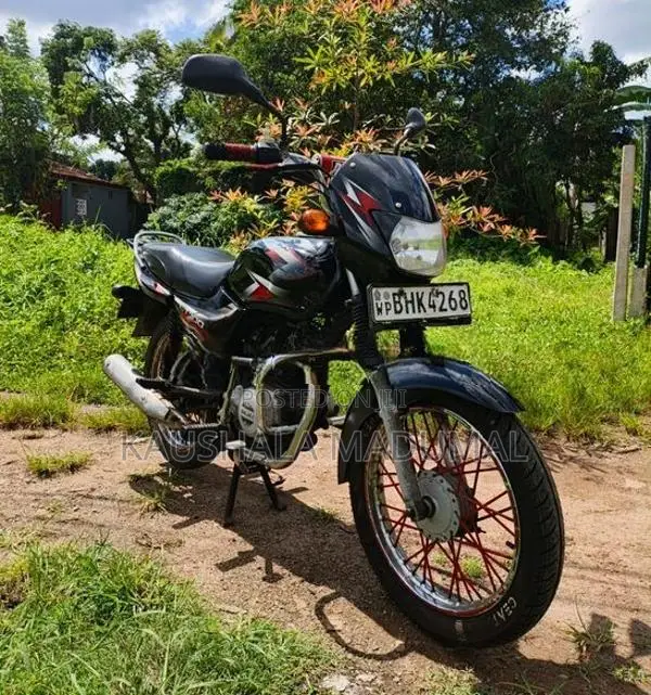 Bajaj CT100 2018