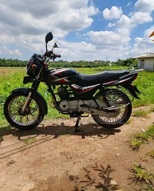 Bajaj CT100 2018