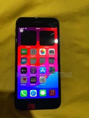 Apple iPhone SE 2 Black (Used)