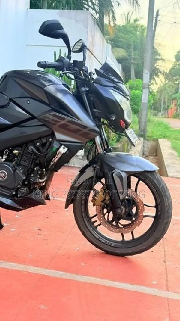 Bajaj Pulsar NS200 2018