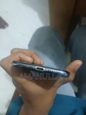 Apple iPhone X (Used)