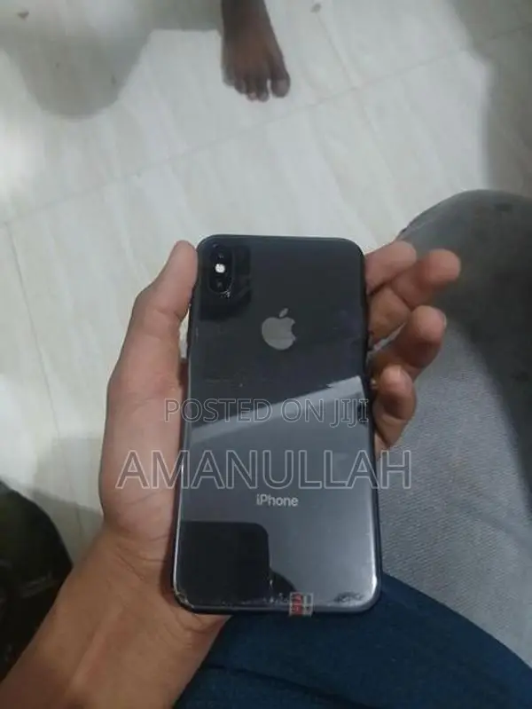 Apple iPhone X (Used)