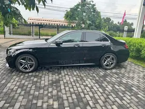 Mercedes Benz C200 Premium Plus 2019