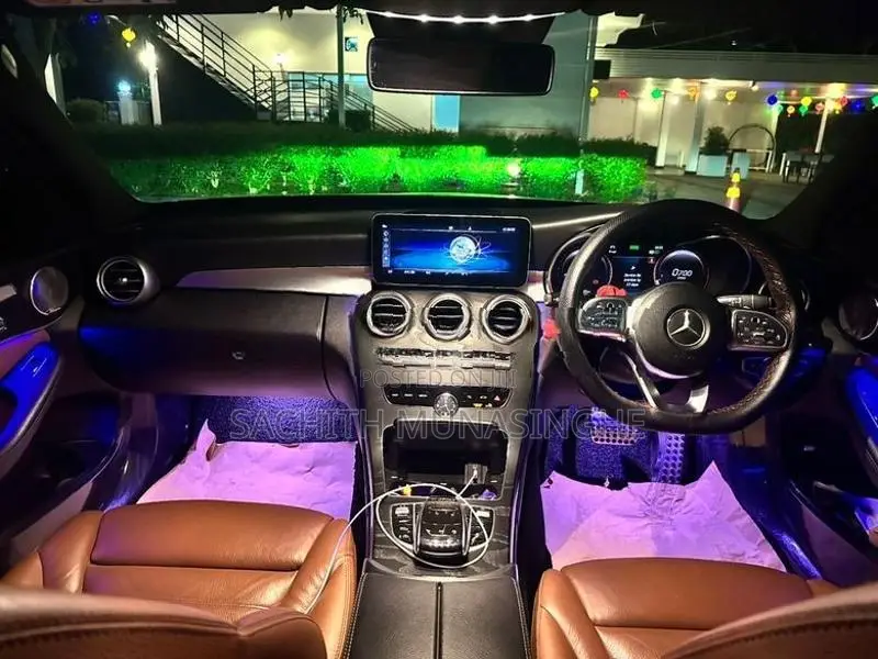 Mercedes Benz C200 Premium Plus 2019