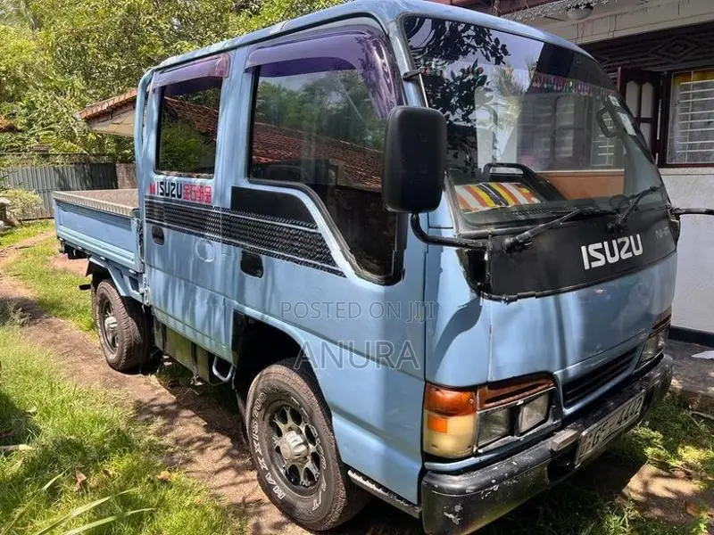 Isuzu Crew Cab Cabin