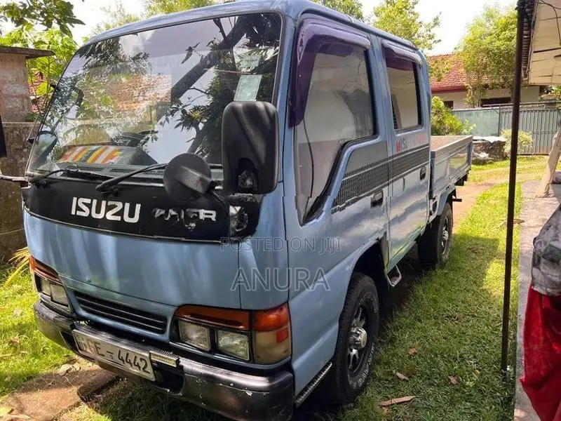 Isuzu Crew Cab Cabin