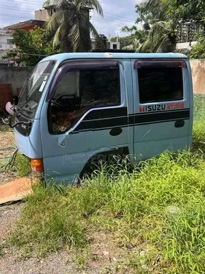 Isuzu Crew Cab Cabin