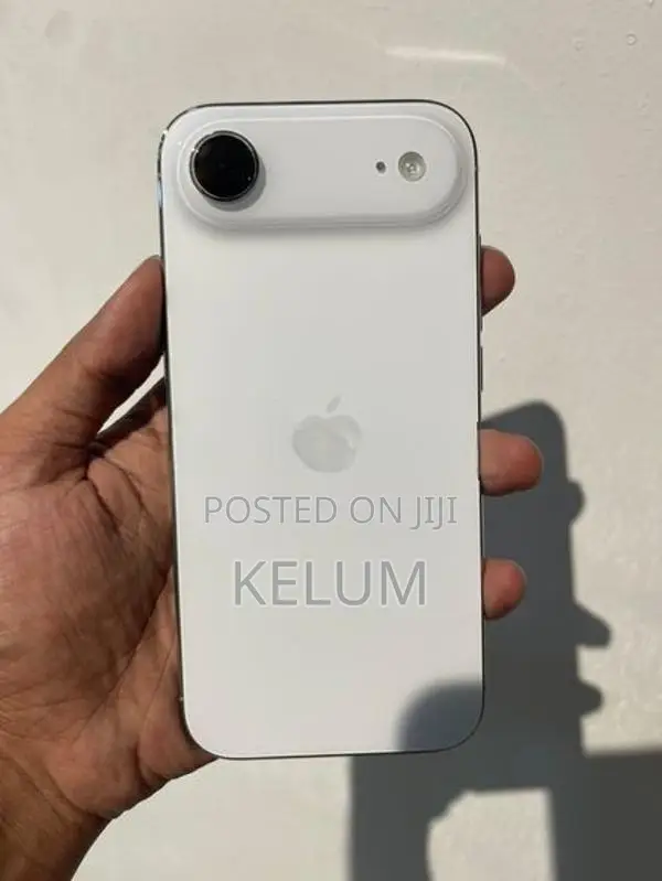 Apple iPhone Air 256GB (Used)