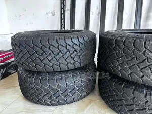 18” Rims with 285/65R18 Tires
