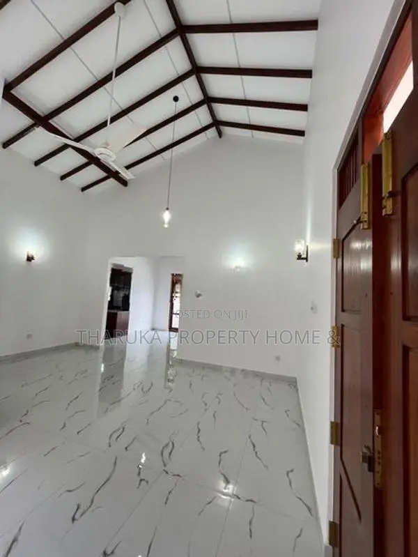 Brand New House for Sale Piliyandala