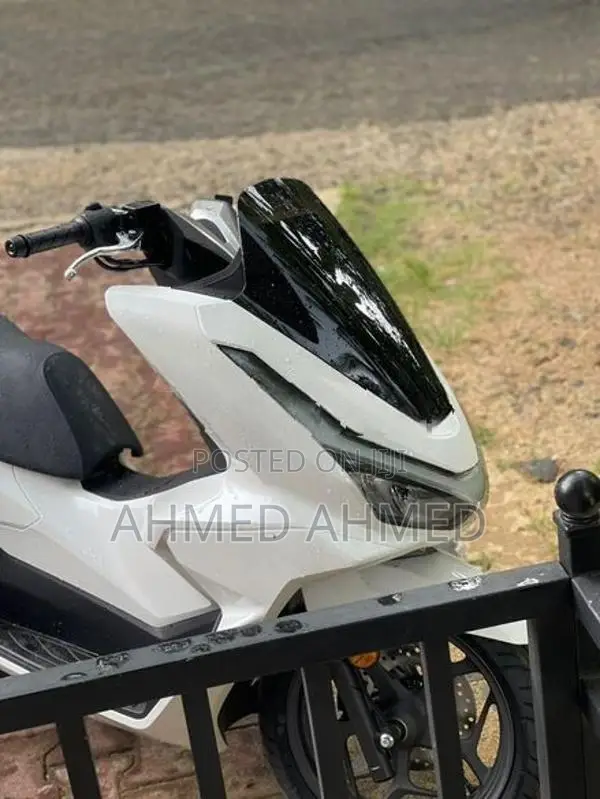 Honda PCX160 2025