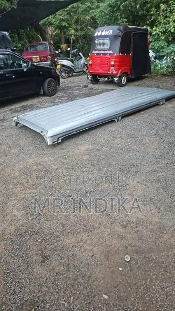 Toyota kdh roof cut