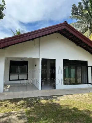Seeduwa 20 perch House Sale