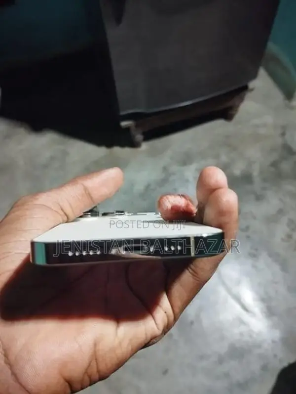 Apple iPhone 14 Pro (Used)