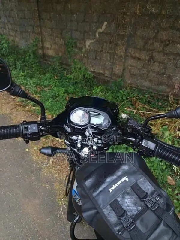 Bajaj Discover 125 2025