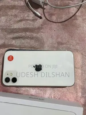 Apple iPhone 11 (Used)
