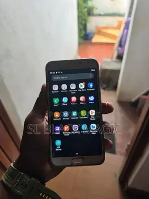 Samsung Galaxy J7 (Used)