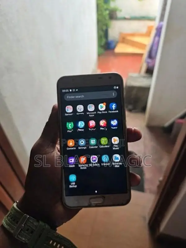 Samsung Galaxy J7 (Used)