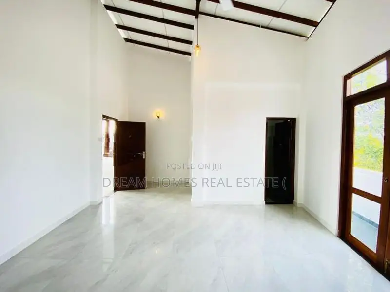 New Two Storey House for Sale in Athurugiriya