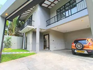 Luxury Brand New House for Sale in Homagama