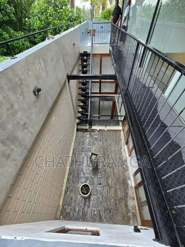 BRAND NEW BOX HOUSE SALE KADAWATHA කඩවත