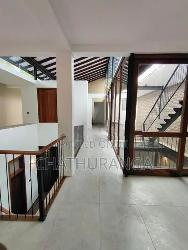 BRAND NEW BOX HOUSE SALE KADAWATHA කඩවත