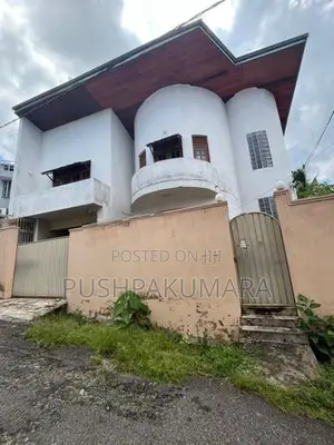 House for Sale in Battaramulla( File No 104 E)