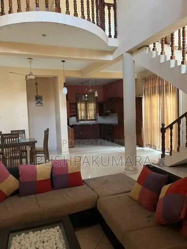 House for Sale in Battaramulla( File No 104 E)