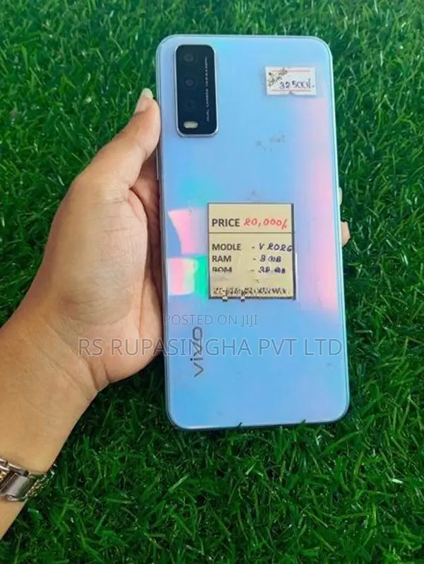 Vivo V20 3GB/32GB (Used)