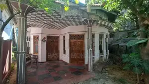 House with 12.8 Perch Land for Sale in Sammanthurai, Ampara.