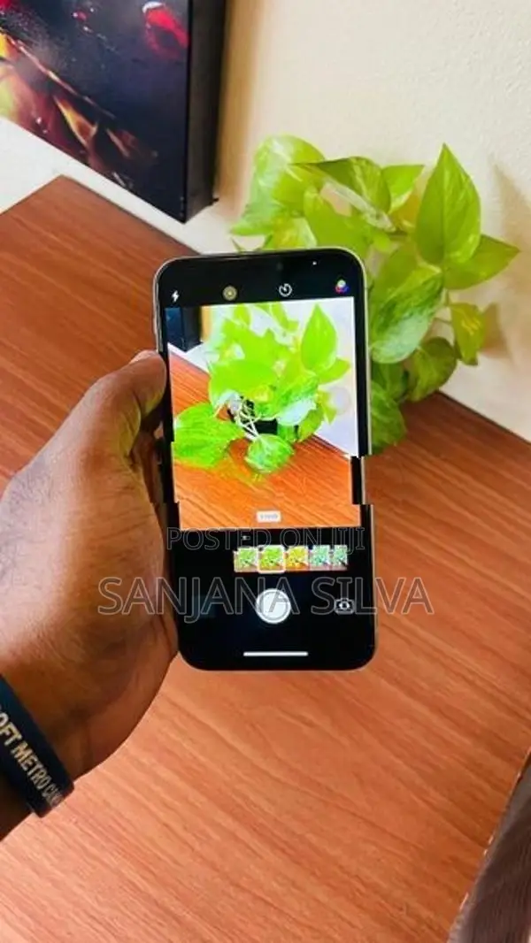 Apple iPhone X (Used)