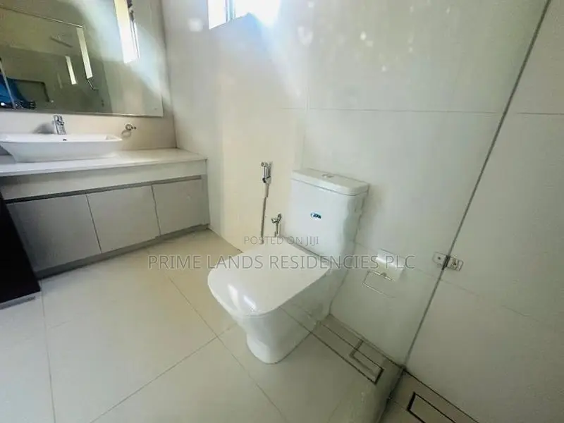 Luxury houses for sale in Digana