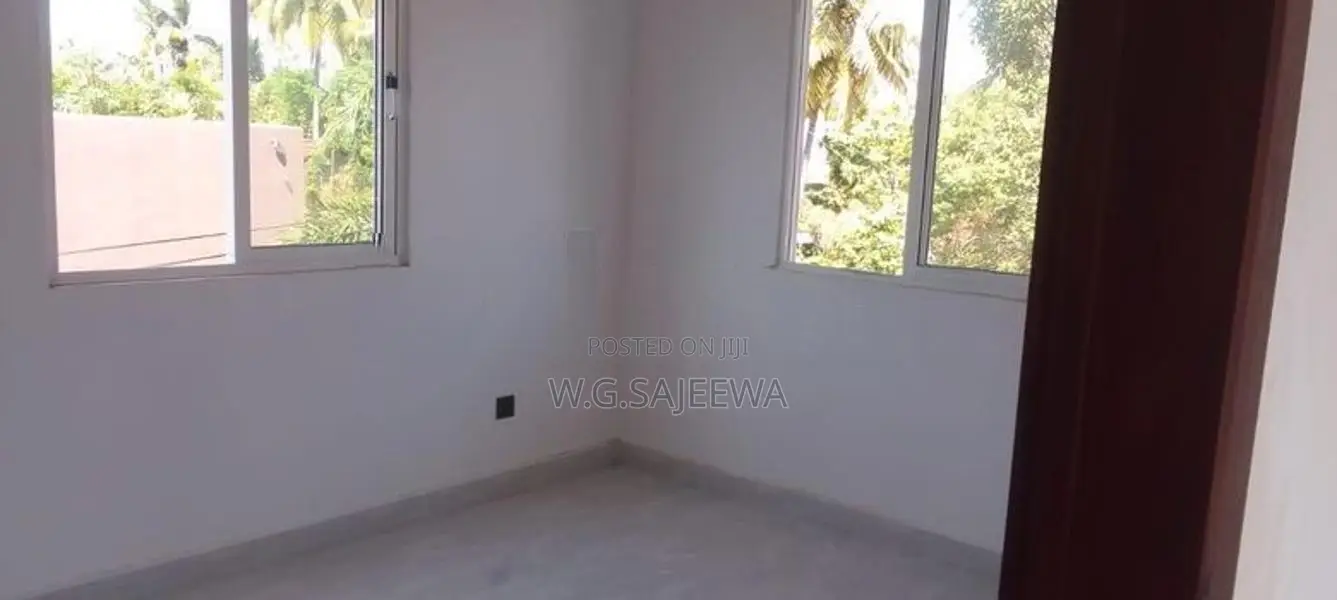 Brand New Upstairs House Rent in Negombo