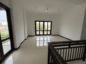 Beautiful Designed Luxury House for Sale in Mount Lavinia