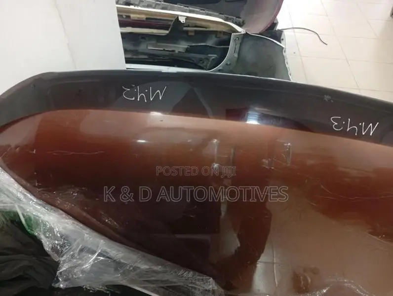 Mitsubishi Outlander Bonnet Visor