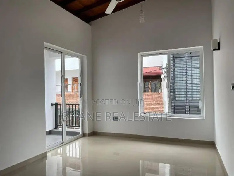 Super Luxury House for Sale in Mount Lavinia