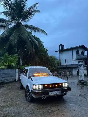 Toyota Corolla DX Wagon KE72 1983