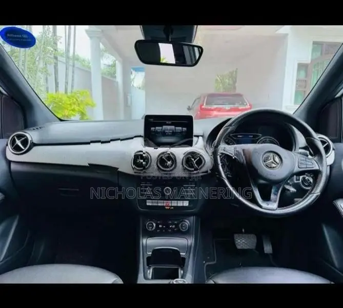 Mercedes Benz B250e 2015