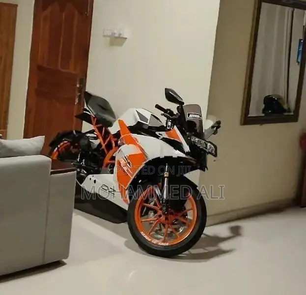 KTM RC 200 2018