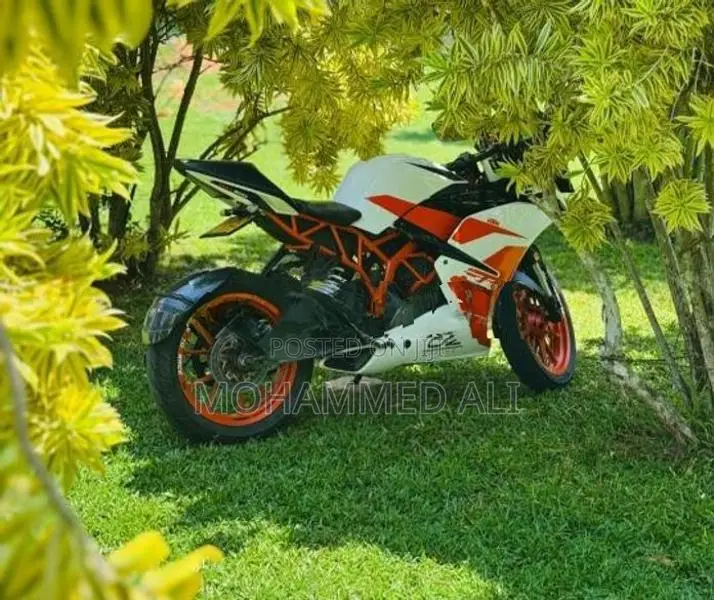 KTM RC 200 2018