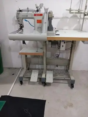 Feed of The Arm Industrial Sewing Machine