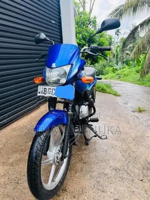 Bajaj Platina 2017
