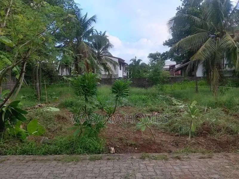 Solid Land for Sale Boralesgamuwa