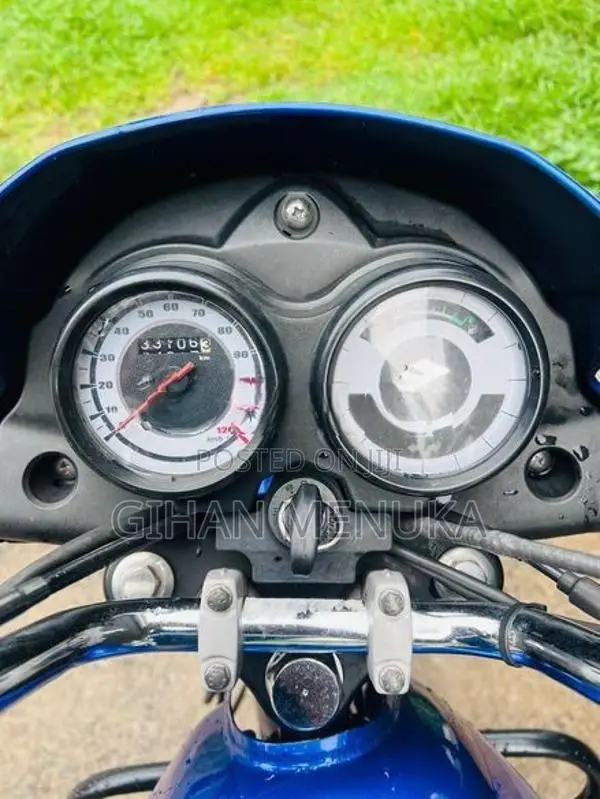 Bajaj Platina 2017