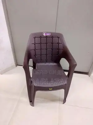 Piyestra Chair
