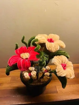 Pipe Cleaner Flowers / Artificial