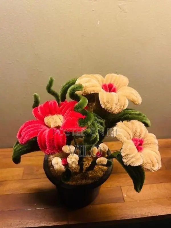 Pipe Cleaner Flowers / Artificial